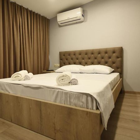 Family Hotel Avlabar Tbilisi Ngoại thất bức ảnh