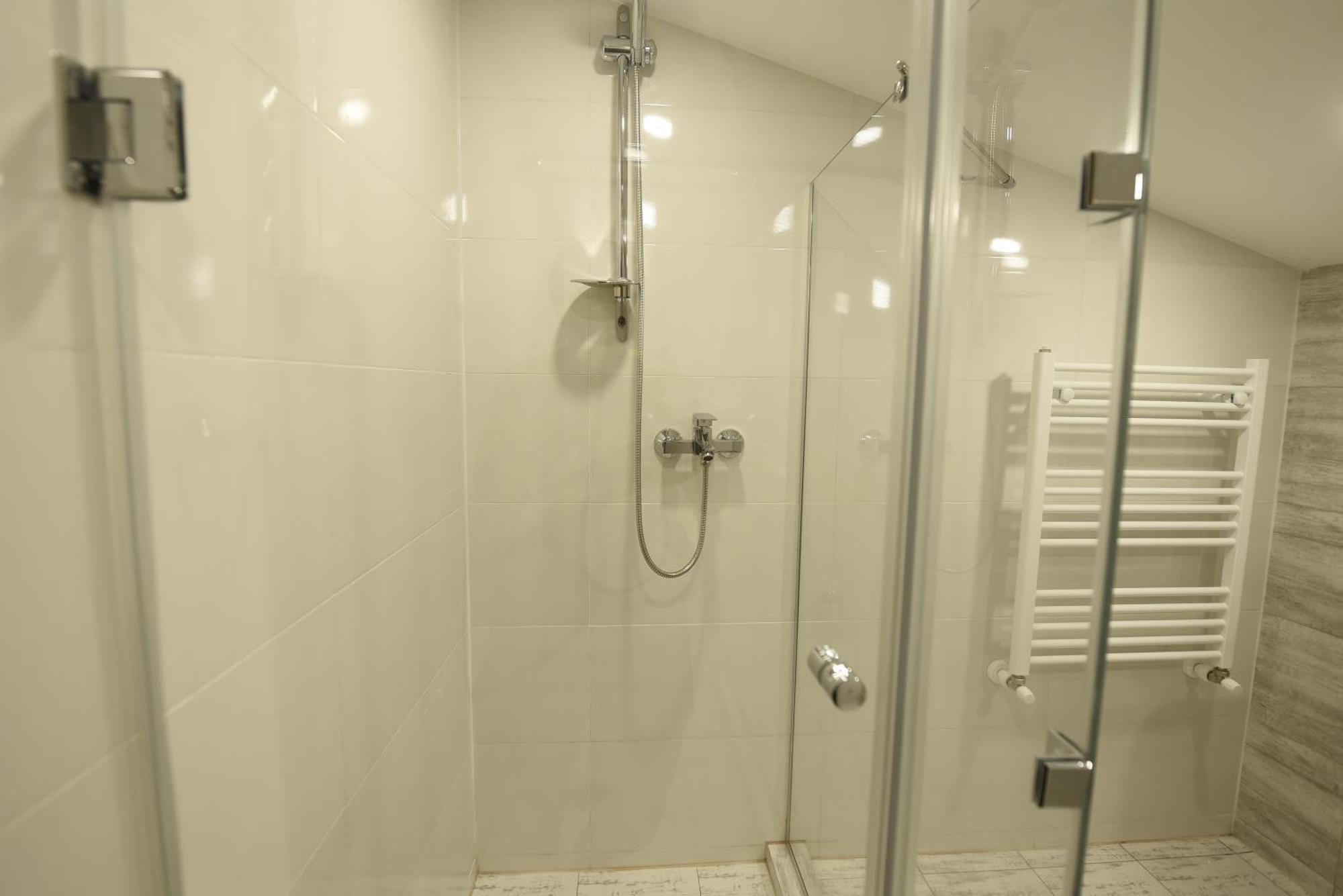 Family Hotel Avlabar Tbilisi Ngoại thất bức ảnh