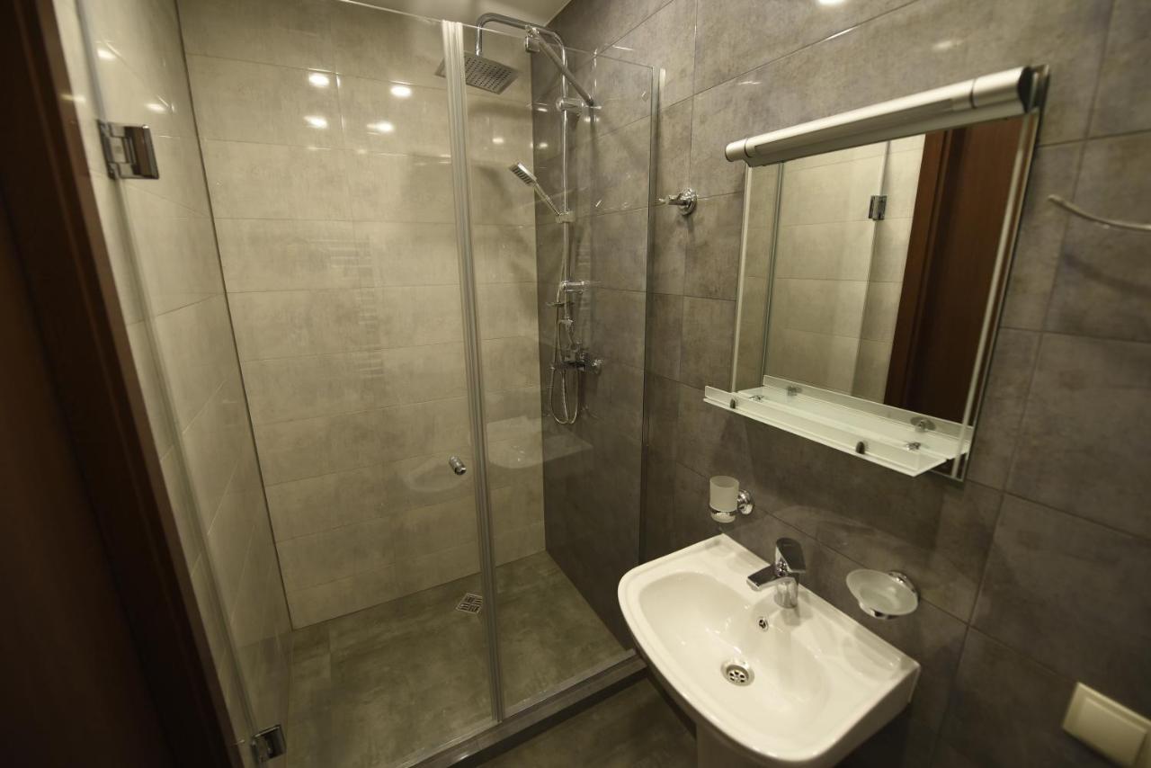 Family Hotel Avlabar Tbilisi Ngoại thất bức ảnh
