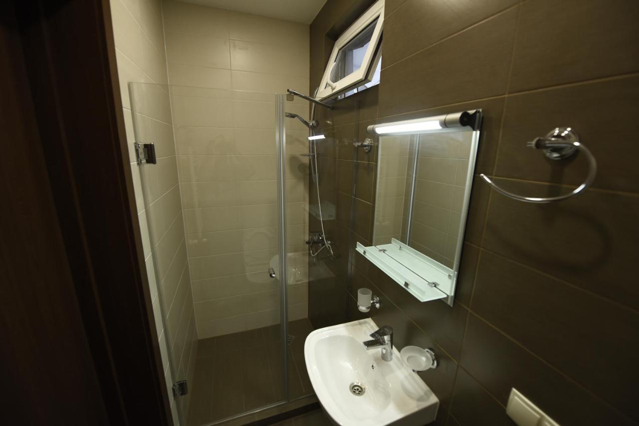 Family Hotel Avlabar Tbilisi Ngoại thất bức ảnh