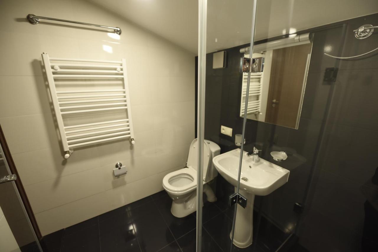 Family Hotel Avlabar Tbilisi Ngoại thất bức ảnh